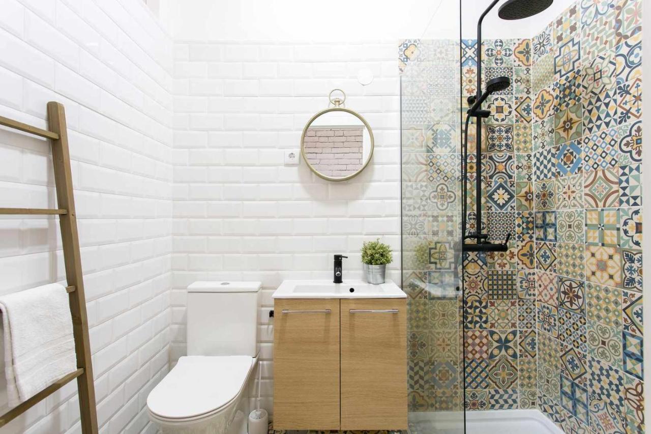 Charming Lisbon Home With Terrace St Amaro ภายนอก รูปภาพ